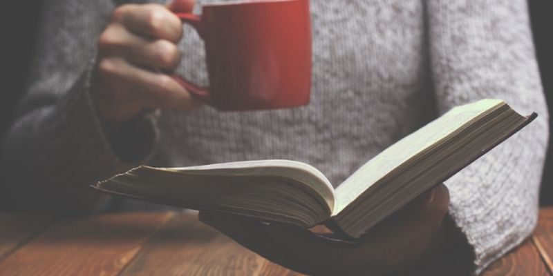 Зачем нужно читать книги: 6 основных причин